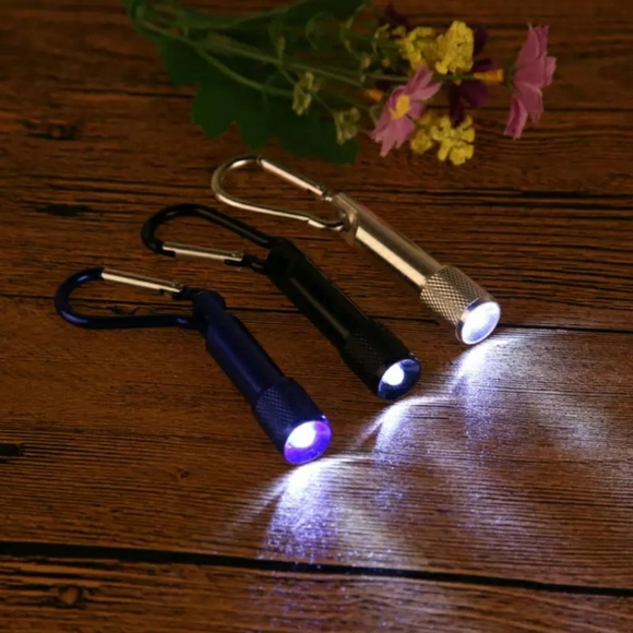 FREE with purchase Keychain Mini LED Flashlight - Picture 6 of 6